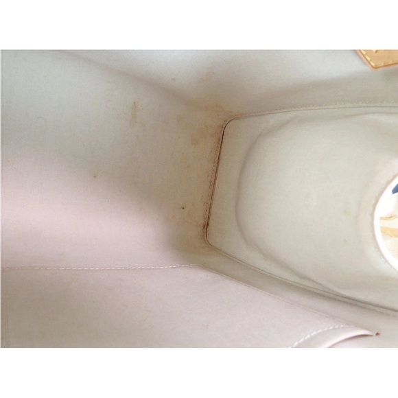 Louis Vuitton Cream and Tan Shoulder Bag - Picture 11 of 16